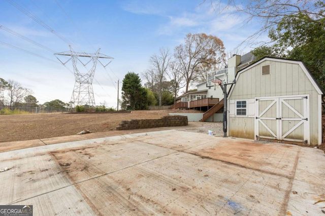 808 Valbrook Court SW, Lilburn, GA 30047