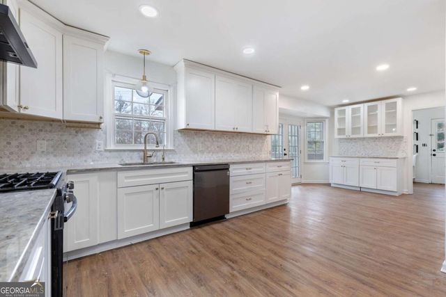 808 Valbrook Court SW, Lilburn, GA 30047