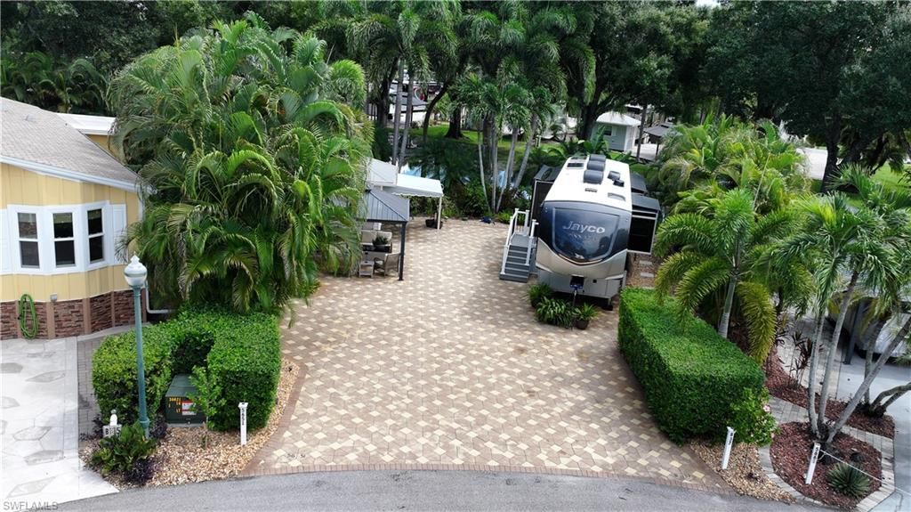 5651 Maplewood CT, FORT MYERS, FL 33905 — exterior