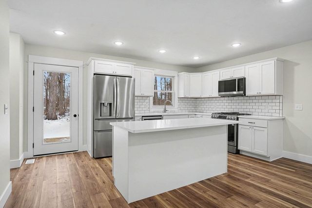 1146 Oaklea Street, Muskegon Twp, MI 49442