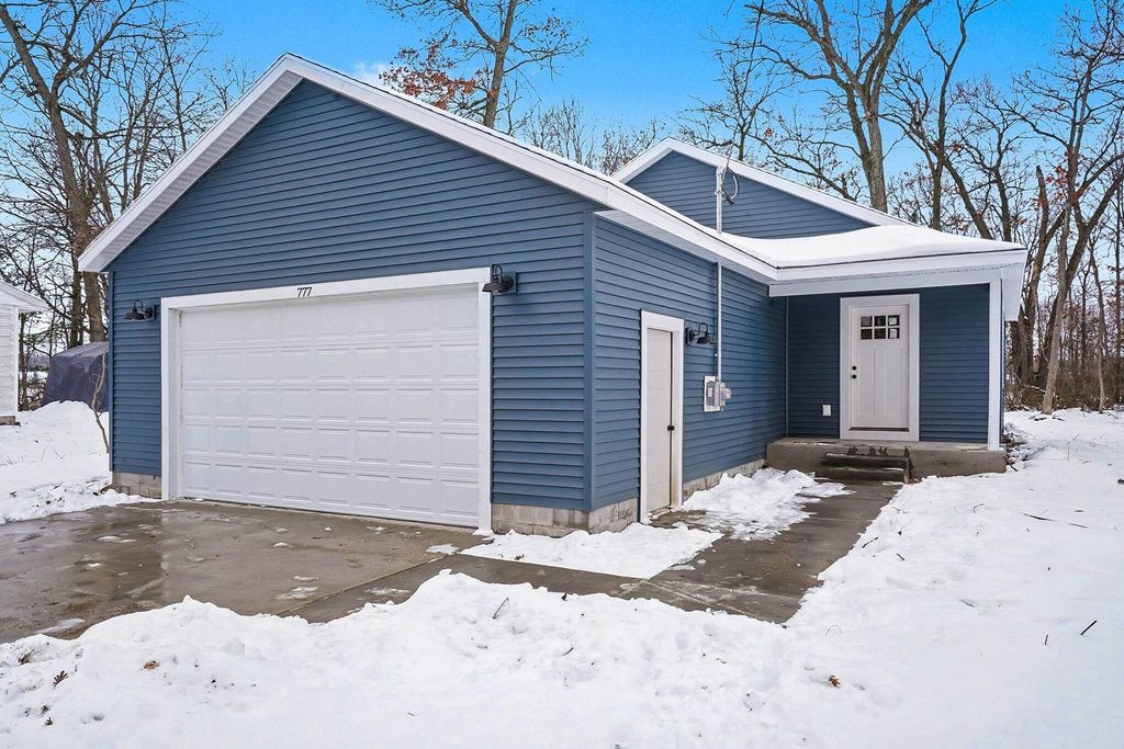 1146 Oaklea Street, Muskegon Twp, MI 49442