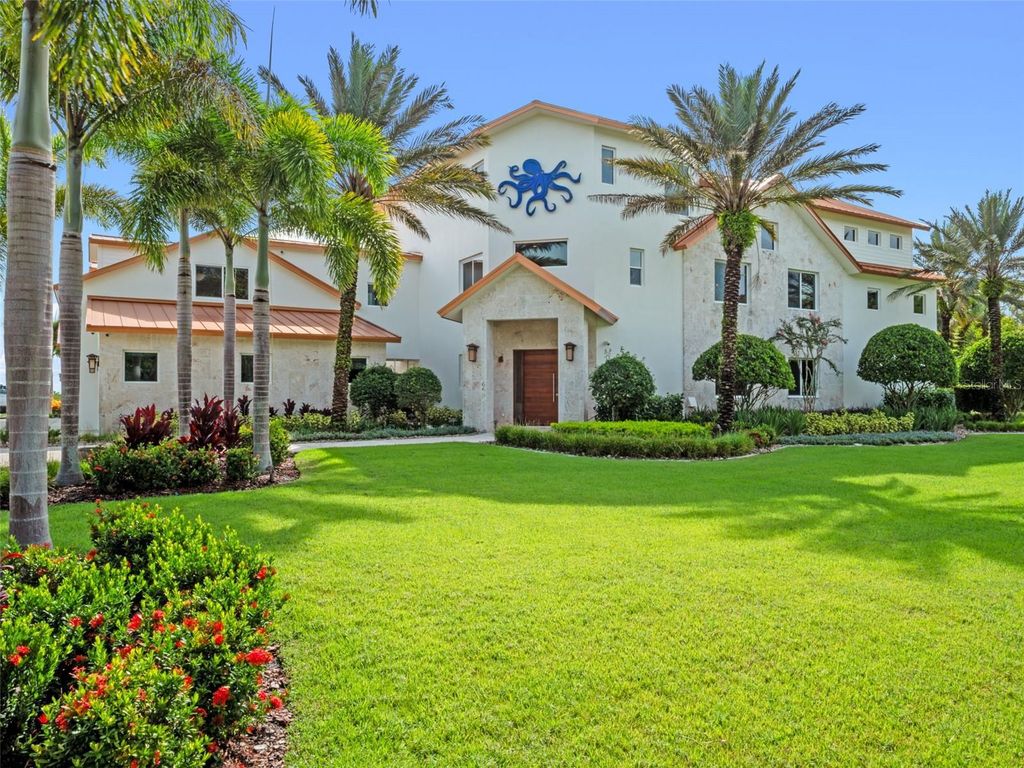 Image 14 of property listing at 1511 S RIVERSIDE DRIVE, New Smyrna Beach, FL 32168