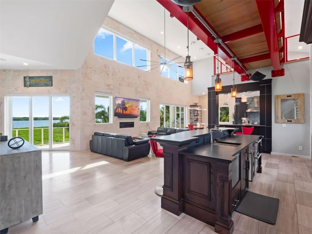 Image 36 of property listing at 1511 S RIVERSIDE DRIVE, New Smyrna Beach, FL 32168