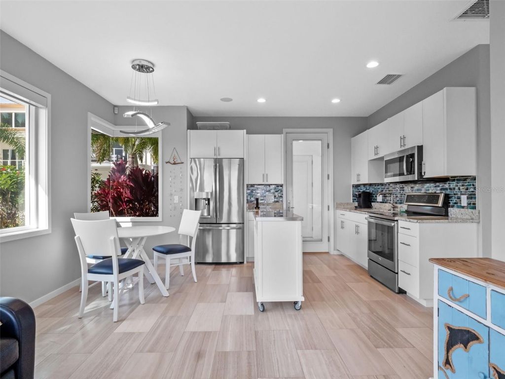Image 66 of property listing at 1511 S RIVERSIDE DRIVE, New Smyrna Beach, FL 32168