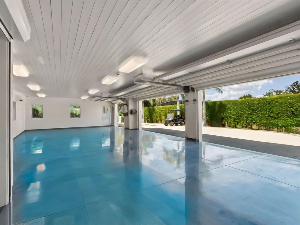 Image 70 of property listing at 1511 S RIVERSIDE DRIVE, New Smyrna Beach, FL 32168