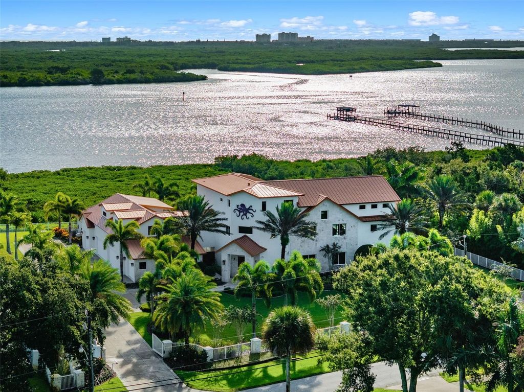 Image 76 of property listing at 1511 S RIVERSIDE DRIVE, New Smyrna Beach, FL 32168