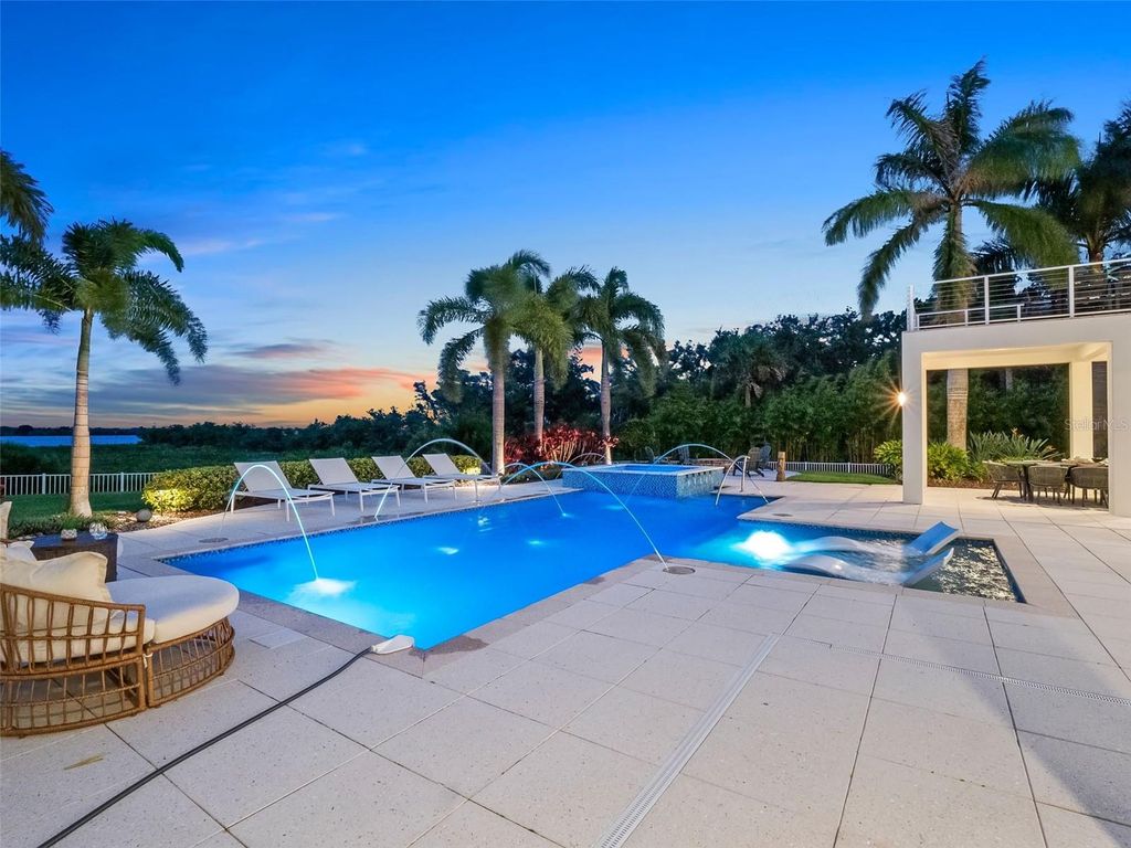 Image 10 of property listing at 1511 S RIVERSIDE DRIVE, New Smyrna Beach, FL 32168