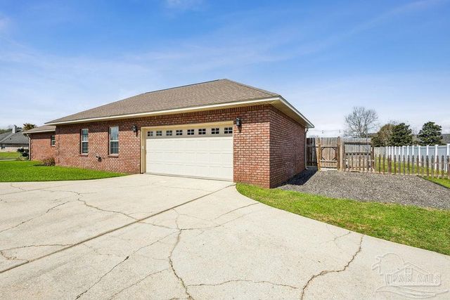 3689 Laurel Lee Blvd, Pace, FL 32571