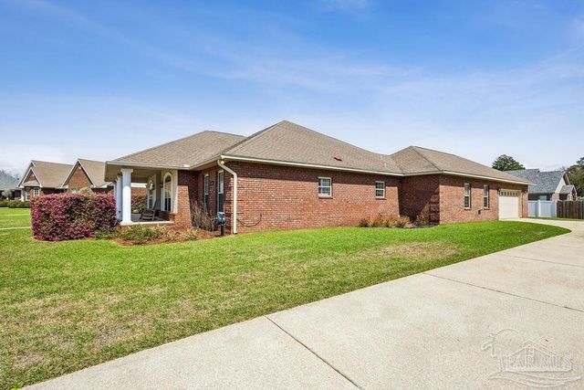 3689 Laurel Lee Blvd, Pace, FL 32571