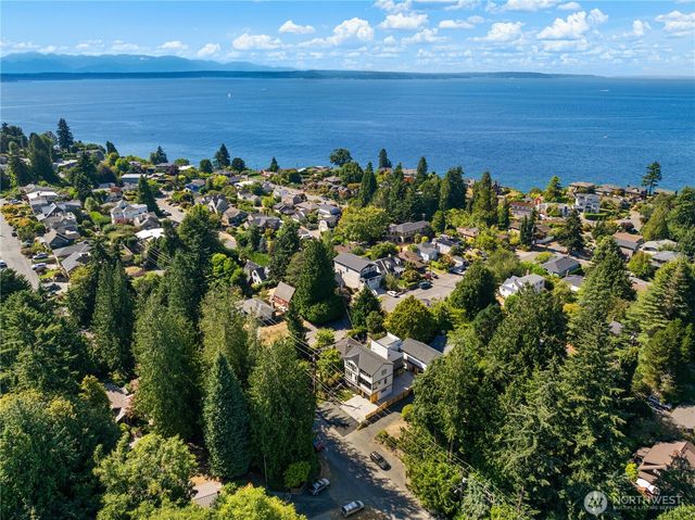 2652 B NW 95th Street, Seattle, WA 98117