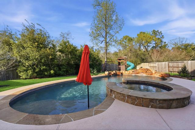 15607 Shining Brook Court, Houston, TX 77044