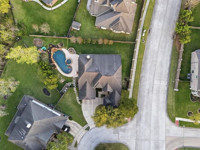 15607 Shining Brook Court, Houston, TX 77044