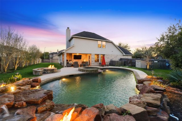 15607 Shining Brook Court, Houston, TX 77044