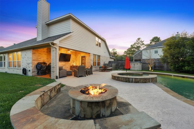 15607 Shining Brook Court, Houston, TX 77044