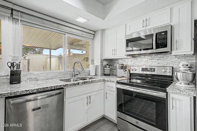 7844 N 47TH Avenue, Glendale, AZ 85301