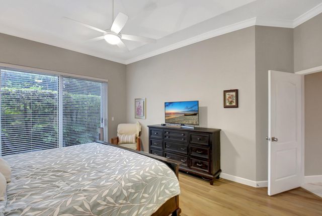 8180 Sandpiper Way, West Palm Beach, FL 33412