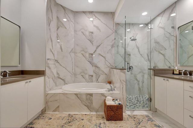 8180 Sandpiper Way, West Palm Beach, FL 33412