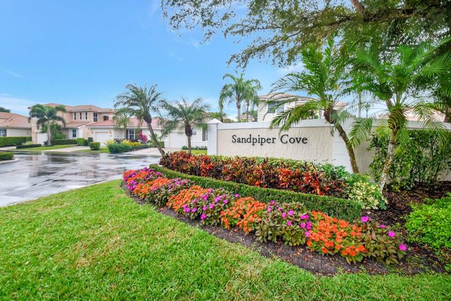 8180 Sandpiper Way, West Palm Beach, FL 33412