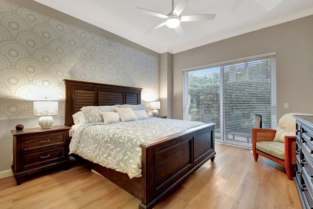 8180 Sandpiper Way, West Palm Beach, FL 33412