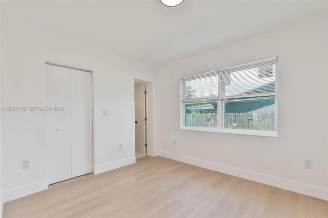 1366 NW 75th St, Miami, FL 33147