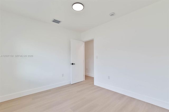 1366 NW 75th St, Miami, FL 33147