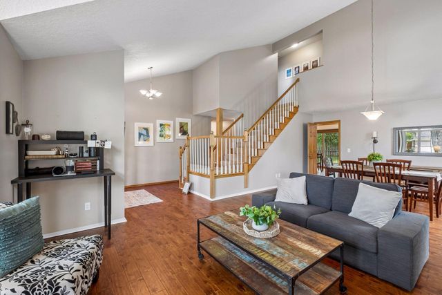 17195 Daniel Lane, Eden Prairie, MN 55346