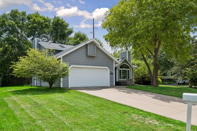 17195 Daniel Lane, Eden Prairie, MN 55346
