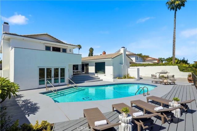 5726 Sunmist Drive, Rancho Palos Verdes, CA 90275