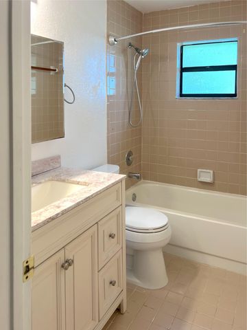 3692 NW 95TH Terrace 7M, Sunrise, FL 33351