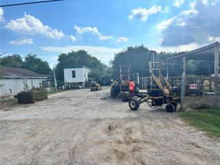 4701 Highway 6, Hitchcock, TX 77563