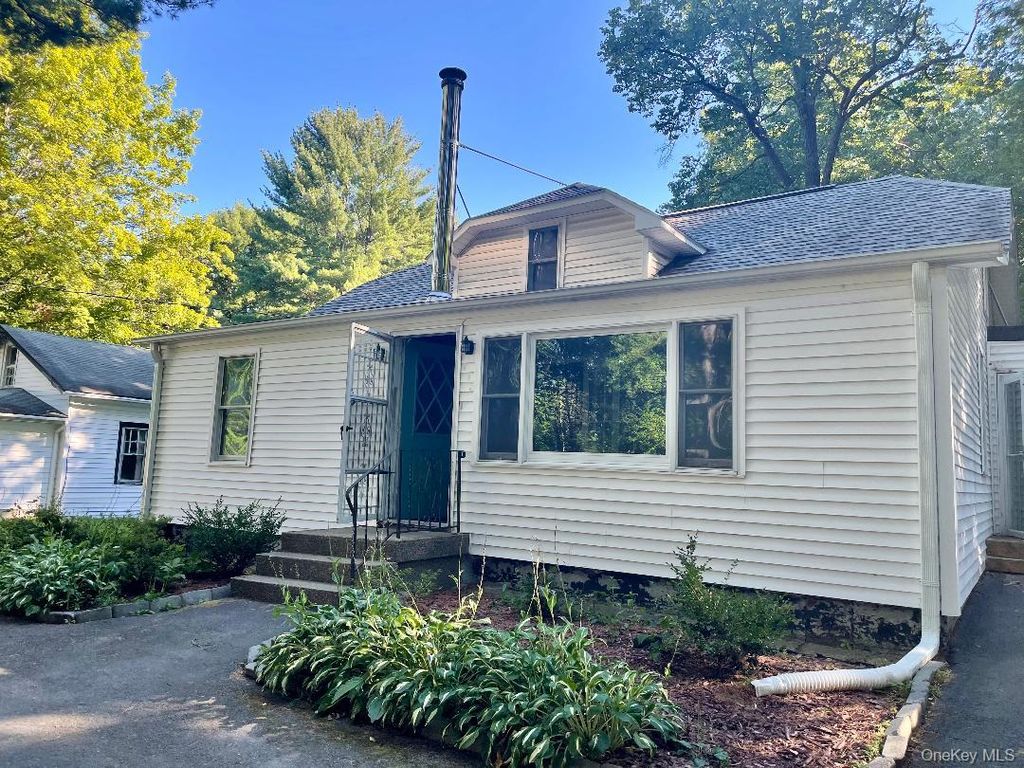 129 Gypsy Point Road, Catskill, NY 12414