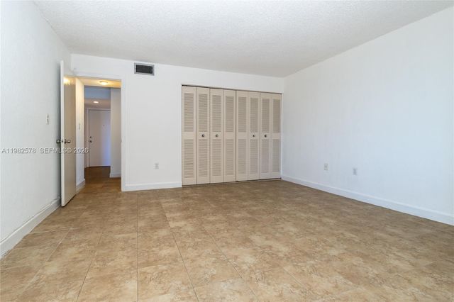 10500 SW 108th Ave B414, Miami, FL 33176