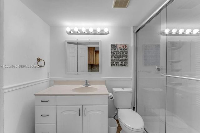 10832 N Kendall Drive U1, Miami, FL 33176