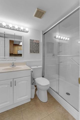 10832 N Kendall Drive U1, Miami, FL 33176