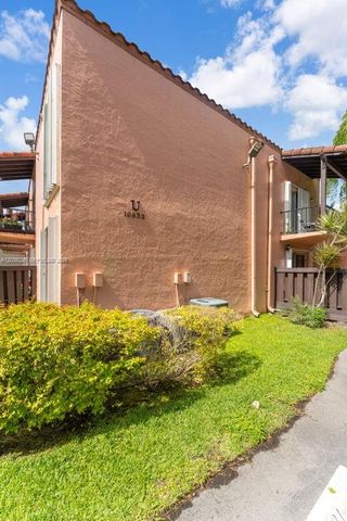10832 N Kendall Drive U1, Miami, FL 33176