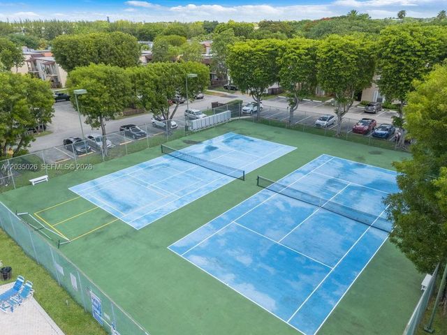 10832 N Kendall Drive U1, Miami, FL 33176