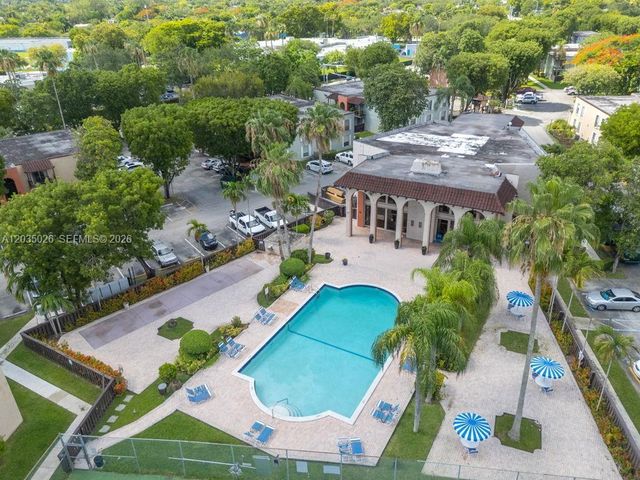 10832 N Kendall Drive U1, Miami, FL 33176
