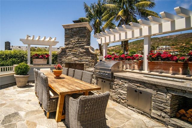 157-159 Emerald Bay, Laguna Beach, CA 92618