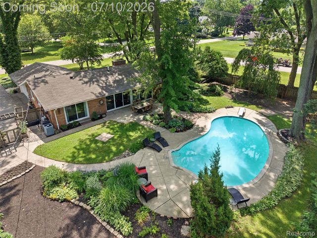 3405 Upton Drive, Troy, MI 48084