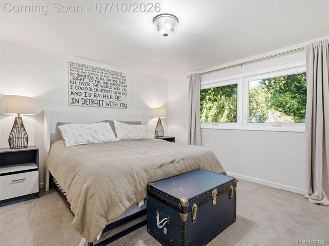 3405 Upton Drive, Troy, MI 48084