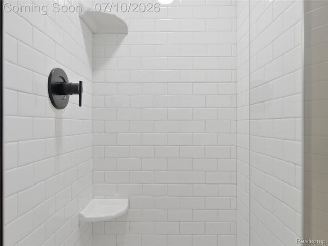 3405 Upton Drive, Troy, MI 48084