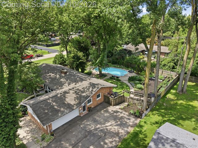 3405 Upton Drive, Troy, MI 48084