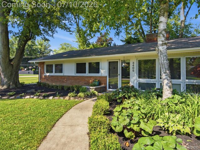 3405 Upton Drive, Troy, MI 48084