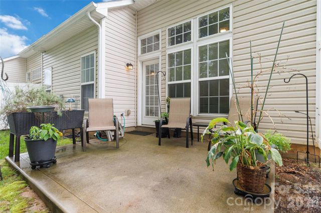 3866 Carl Parmer Drive, Harrisburg, NC 28075