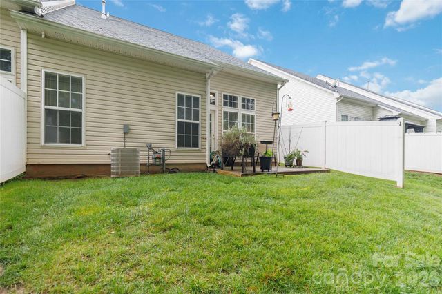 3866 Carl Parmer Drive, Harrisburg, NC 28075
