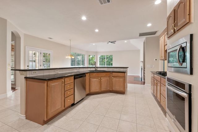 11208 CEDARCLIFFE DR, Austin, TX 78750