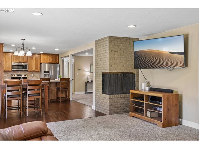 6868 Se MONROE St, Milwaukie, OR 97222