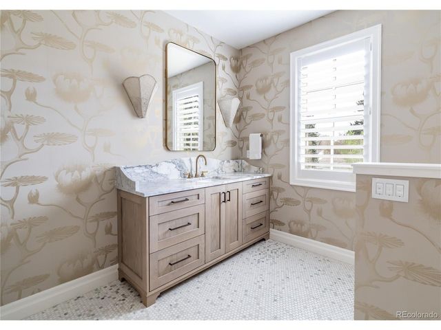 295 Jersey St, Denver, CO 80220