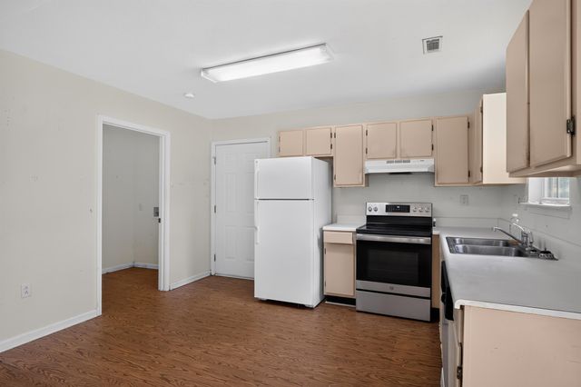 1837 Tamara Way, Spartanburg, SC 29301