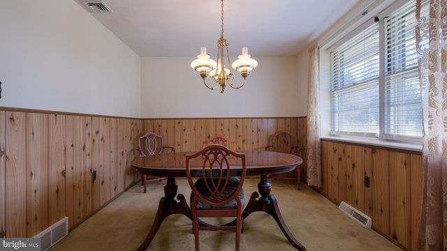 2473 SUSQUEHANNA RD, Abington, PA 19001